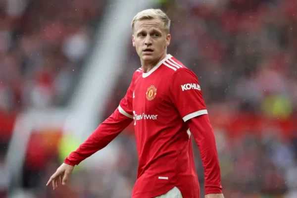 Van de Beek prepares to return to training with the “Red Devils” army